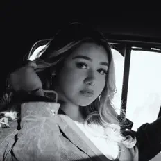 Ouça Victoria Elise, assista a videoclipes, leia a biografia, veja as datas das turnês e mais!