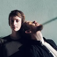 Ascolta Oak & Shaw, guarda video musicali, leggi la biografia, vedi le date del tour & altro!