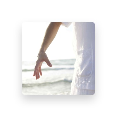 Listen to 睡前音乐盒, watch music videos, read bio, see tour dates & more!