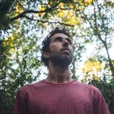 聆聽 Boaz Bentur、觀看音樂影片、閱讀小傳、查看巡演日期等！