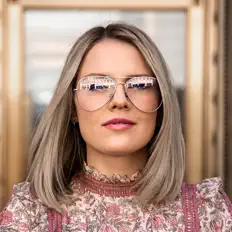 Listen to Iulia Fridrik, watch music videos, read bio, see tour dates & more!