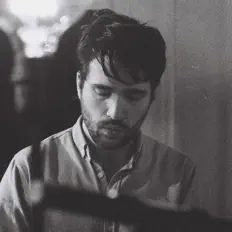 Listen to Julian Svejgaard, watch music videos, read bio, see tour dates & more!