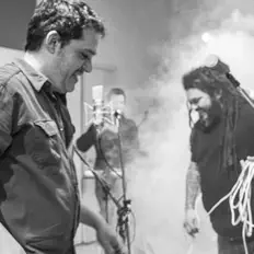 Ascolta Aminowana, guarda video musicali, leggi la biografia, vedi le date del tour & altro!