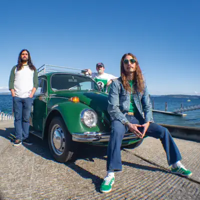 Listen to Supercrush, watch music videos, read bio, see tour dates & more!