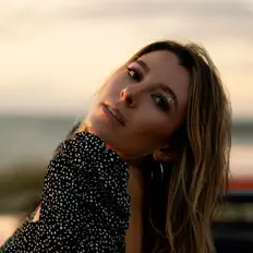 Dengarkan KATH, tonton video musik, baca bio, lihat tanggal tur & lainnya!