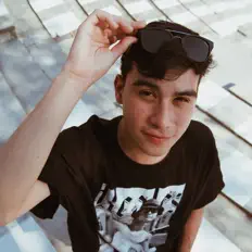 Listen to Romeroflacko, watch music videos, read bio, see tour dates & more!