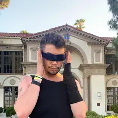 lip tatt을(를) 듣고, 뮤직 비디오를 보고, 약력을 읽고, 투어 일정 등을 확인하세요!