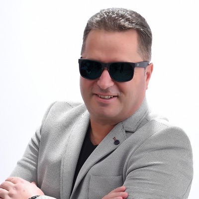 Kolazh dasme Konispol - Single