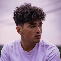 Listen to Aaron Quinn, watch music videos, read bio, see tour dates & more!