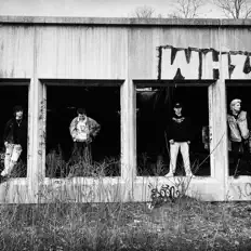 Hör dir Generation Dead an, schau dir Musikvideos an, lies die Biografie, finde Tourdaten und mehr!