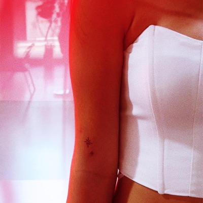 ONE TRUTH TWO LIES (feat. Ryisfly) - Single