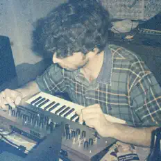 Escucha a Lazzaretto, mira videos musicales, lee su biografía, consulta las fechas de las gira y más.