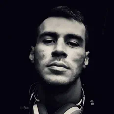 聆聽 Markovi4、觀看音樂影片、閱讀小傳、查看巡演日期等！