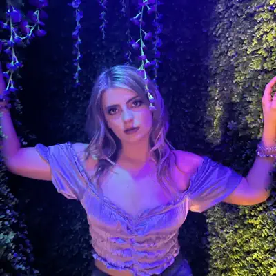 Listen to Gracelyn, watch music videos, read bio, see tour dates & more!