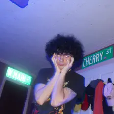 Luister naar gh6ul, bekijk muziekvideo's, lees de bio, bekijk de tourdata, en meer!