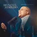Deus está acordado