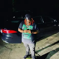 Escucha a Lil Tee, mira videos musicales, lee su biografía, consulta las fechas de las gira y más.