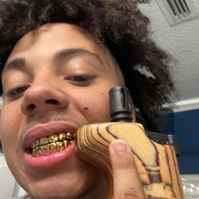 Drugs (feat. Dae peezy) - Single