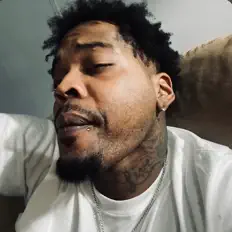 收听 Steven Jones、观看音乐视频、阅读小传、查看巡演日期等 ！