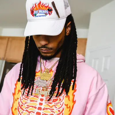 Listen to King Le, watch music videos, read bio, see tour dates & more!