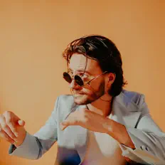 Listen to Justo Spillmann, watch music videos, read bio, see tour dates & more!