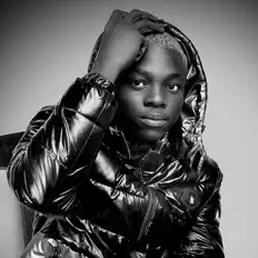 Dengarkan C.WEST, tonton video musik, baca bio, lihat tanggal tur & lainnya!