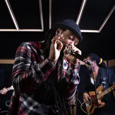 Ouve Law X, vê vídeos de música, lê a biografia, vê as datas da digressão e muito mais!