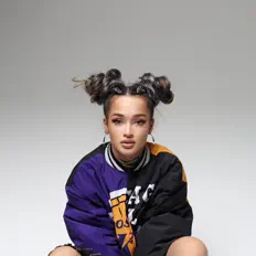 收听 MARI M、观看音乐视频、阅读小传、查看巡演日期等 ！