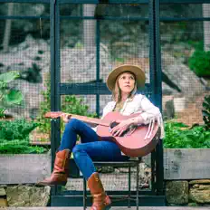 Ouça Karen Zimmer, assista a videoclipes, leia a biografia, veja as datas das turnês e mais!