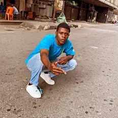 Hör dir Hadvrah an, schau dir Musikvideos an, lies die Biografie, finde Tourdaten und mehr!