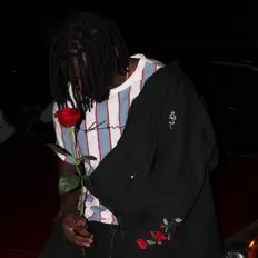 Ouça Julye Jr, assista a videoclipes, leia a biografia, veja as datas das turnês e mais!