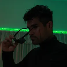 Escucha a Maarashu, mira vídeos musicales, lee la biografía, consulta fechas de giras y mucho más.