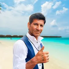 Listen to Tsoptihs, watch music videos, read bio, see tour dates & more!