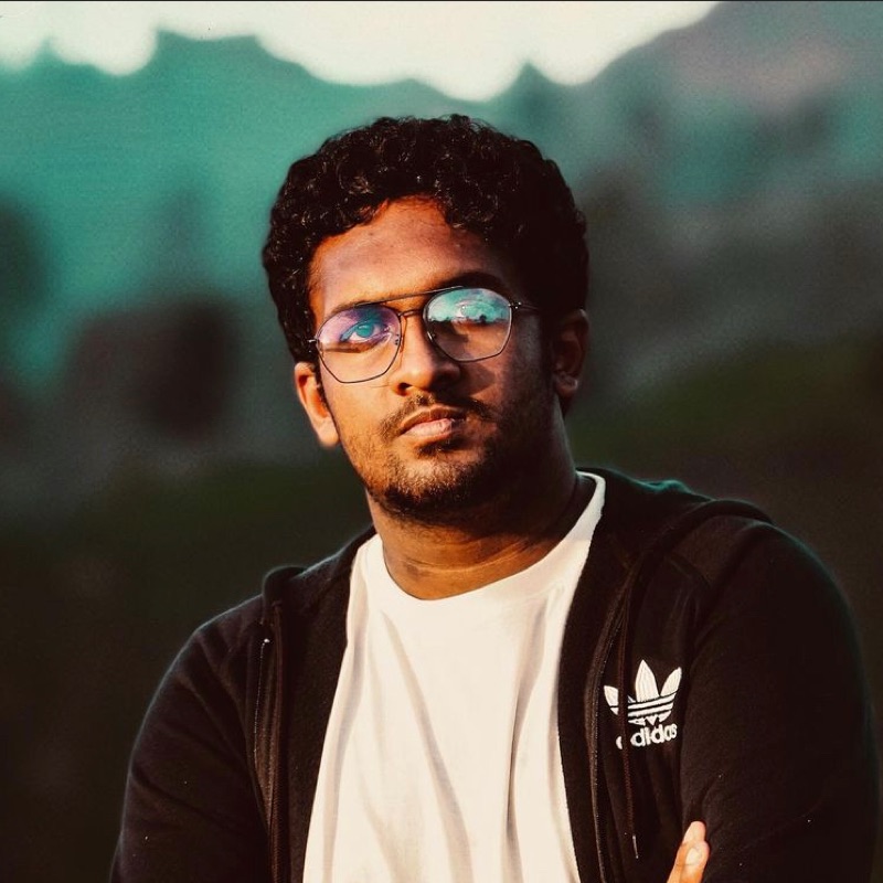 Smith Asher & Amriytha Amarnath - Aga Naga