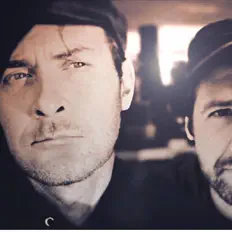 Dengarkan Lunar Twin, tonton video musik, baca bio, lihat tanggal tur & lainnya!