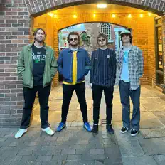 收听 The Columbians、观看音乐视频、阅读小传、查看巡演日期等 ！