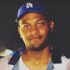 Dengarkan Blake Matthews, tonton video musik, baca bio, lihat tanggal tur & lainnya!
