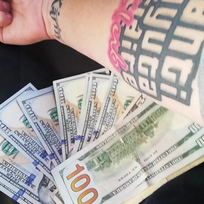 Kemando un Gorilla (feat. Benjita Versaxe) - Single