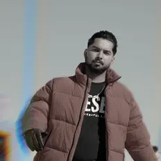 收听 Major、观看音乐视频、阅读小传、查看巡演日期等 ！