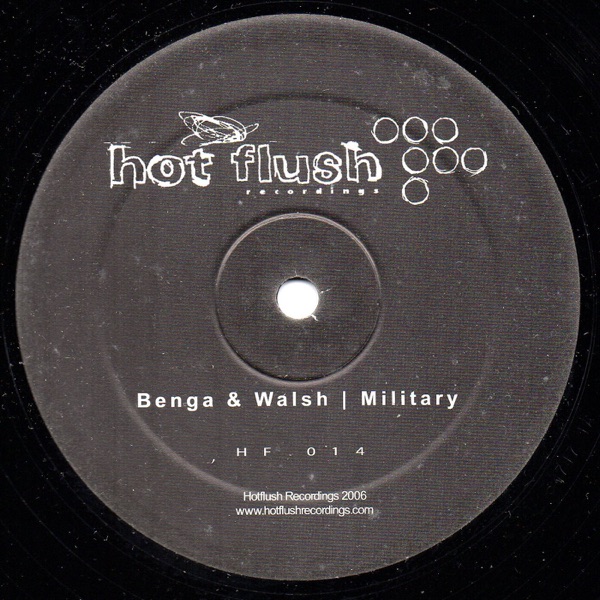 Military / Panik Room - Single