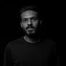 聆聽 Ali Maher、觀看音樂影片、閱讀小傳、查看巡演日期等！