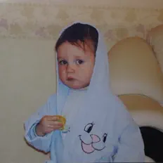 Luister naar GUESS, bekijk muziekvideo's, lees de bio, bekijk de tourdata, en meer!