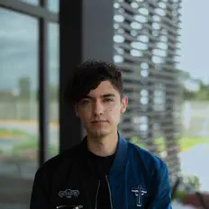 Luister naar Derek Undergrad, bekijk muziekvideo's, lees de bio, bekijk de tourdata, en meer!