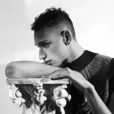 Dengarkan Le Narciss, tonton video musik, baca bio, lihat tanggal tur & lainnya!