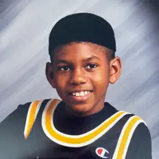 聆聽 UsWavySeal、觀看音樂影片、閱讀小傳、查看巡演日期等！