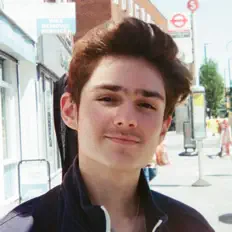 Josh.を聴いたり、ミュージックビデオを鑑賞したり、経歴やツアー日程などを確認したりしましょう！