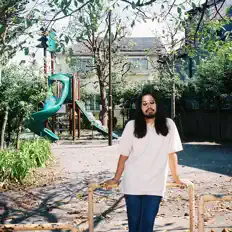 Ouve Kentaro Shibata, vê vídeos de música, lê a biografia, vê as datas da digressão e muito mais!