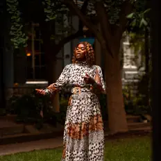 Poslechněte si interpreta Bijoux M, sledujte hudební videa, přečtěte si životopis, podívejte se na data turné a další informace.