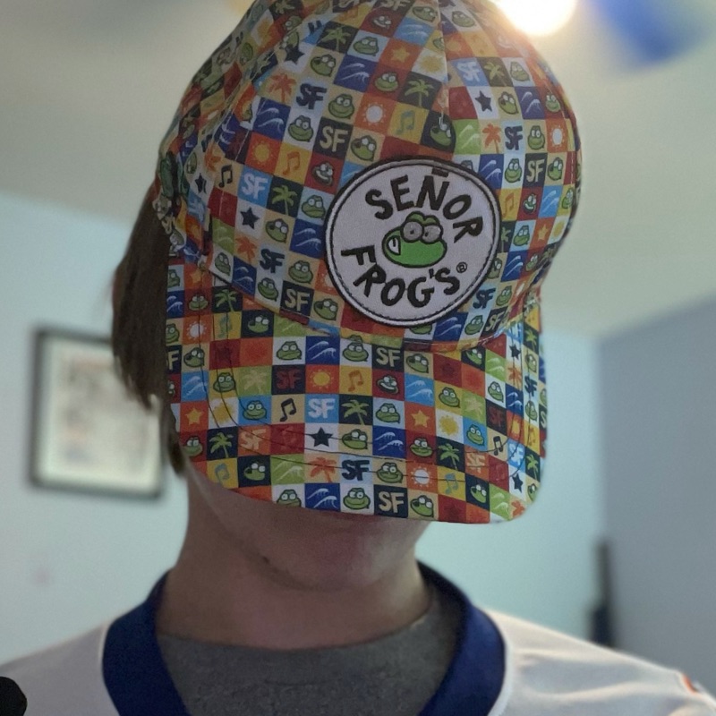 Dernovan - Penguin and Blonson on the Beat (feat. Blonson Raps)