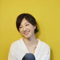 Hör dir 近藤 亜紀 an, schau dir Musikvideos an, lies die Biografie, finde Tourdaten und mehr!